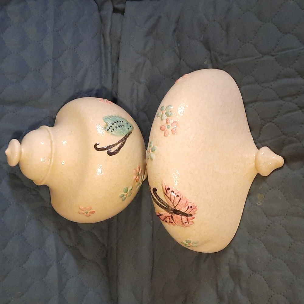 Hull Pottery Lavabo